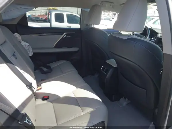 2T2ZZMCA9KC133238 2019 LEXUS RX - Image 8