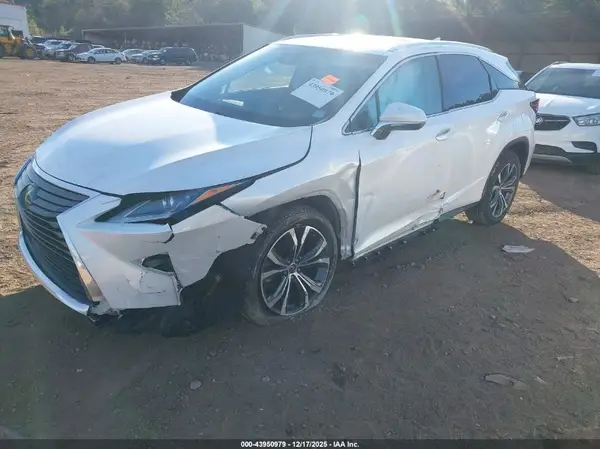 2T2ZZMCA9KC139198 2019 LEXUS RX - Image 2