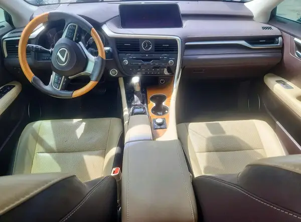 2T2ZZMCAXHC071972 2017 LEXUS RX - Image 8