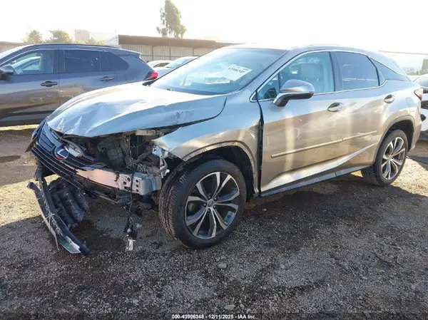 2T2ZZMCAXHC082308 2017 LEXUS RX - Image 2