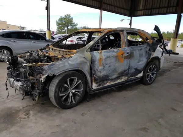 2T2ZZMCAXHC083586 2017 LEXUS RX - Image 1