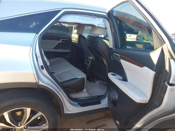 2T2ZZMCAXHC085614 2017 LEXUS RX - Image 8
