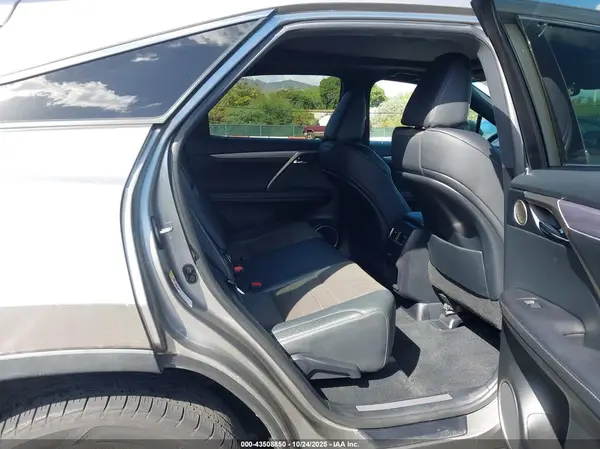 2T2ZZMCAXJC093315 2018 LEXUS RX - Image 8