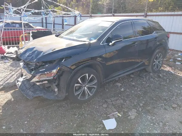 2T2ZZMCAXJC106306 2018 LEXUS RX - Image 2
