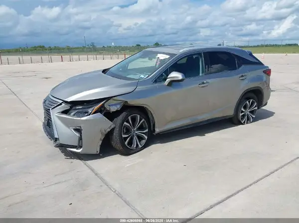2T2ZZMCAXJC110162 2018 LEXUS RX - Image 2