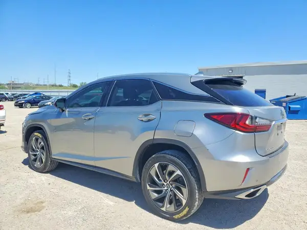 2T2ZZMCAXKC117694 2019 LEXUS RX - Image 2
