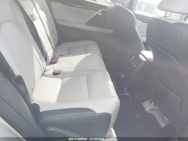 2T2ZZMCAXKC119560 2019 LEXUS RX - Image 8