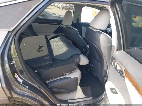 2T2ZZMCAXKC120353 2019 LEXUS RX - Image 8