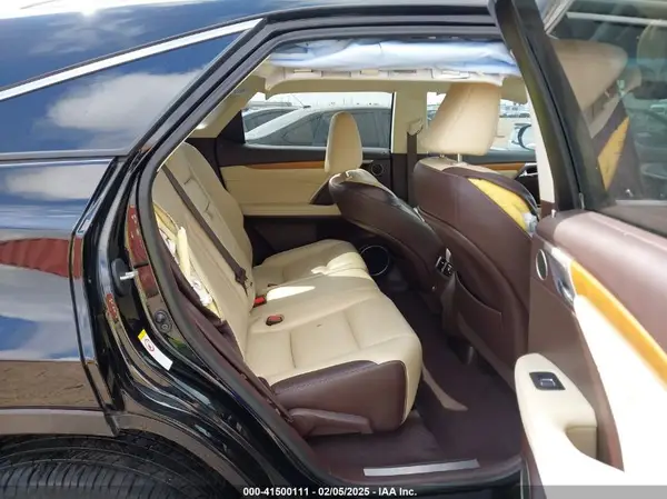 2T2ZZMCAXKC131871 2019 LEXUS RX - Image 8