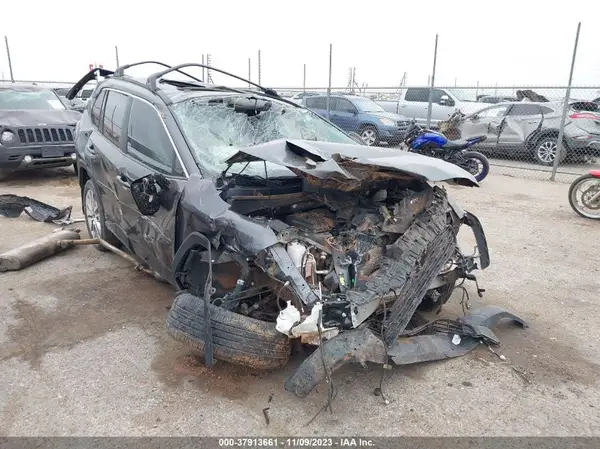 2T3A1RFV0MC158379 2021 TOYOTA RAV 4 - Image 1