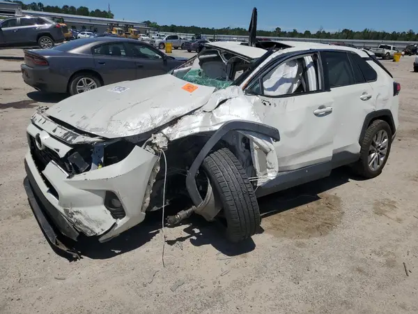 2T3A1RFV0MW153326 2021 TOYOTA RAV 4 - Image 1