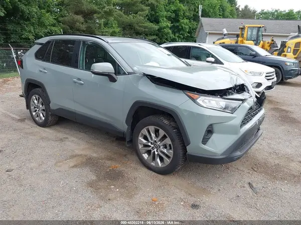 2T3A1RFV0MW192255 2021 TOYOTA RAV 4 - Image 1