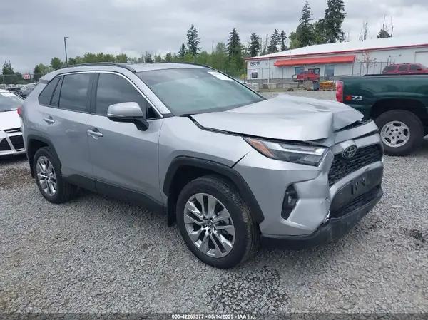 2T3A1RFV0PC331368 2023 TOYOTA RAV 4 - Image 1