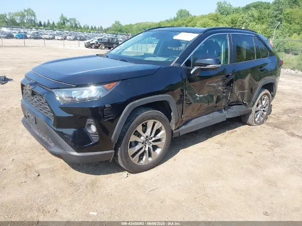 2T3A1RFV1KW081873 2019 TOYOTA RAV 4 - Image 2