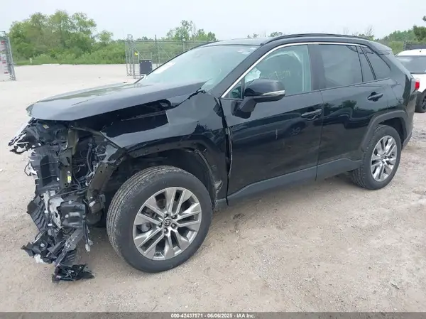 2T3A1RFV1NW298845 2022 TOYOTA RAV 4 - Image 2