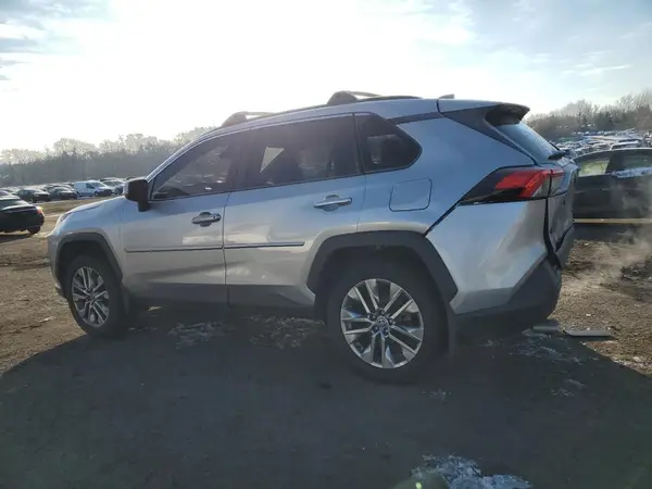 2T3A1RFV1PC355372 2023 TOYOTA RAV 4 - Image 2