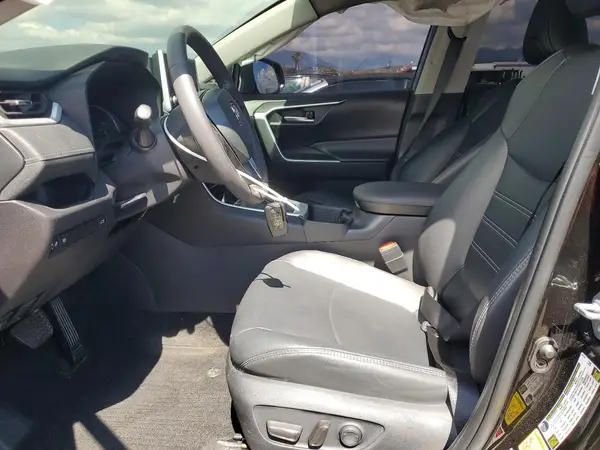 2024 TOYOTA RAV 4 auction photo 7