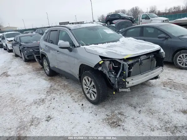 2T3A1RFV2LC108632 2020 TOYOTA RAV 4 - Image 1