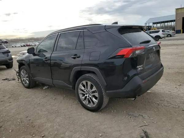 2T3A1RFV2MW163260 2021 TOYOTA RAV 4 - Image 2