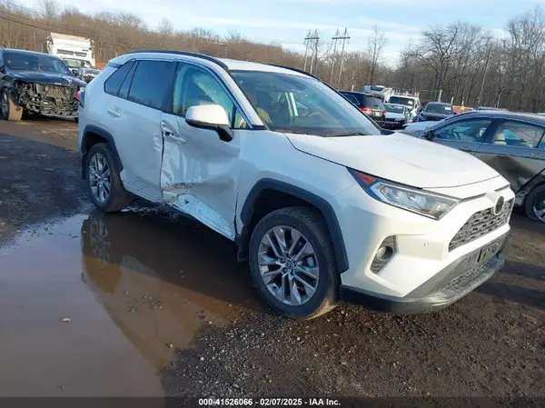 2T3A1RFV2MW217009 2021 TOYOTA RAV 4 - Image 1