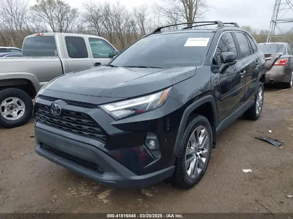 2T3A1RFV2NC320305 2022 TOYOTA RAV 4 - Image 2