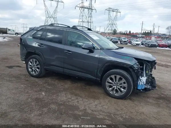 2T3A1RFV2RC452552 2024 TOYOTA RAV 4 - Image 1