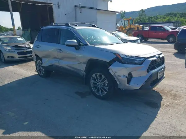 2T3A1RFV2RC461798 2024 TOYOTA RAV 4 - Image 1
