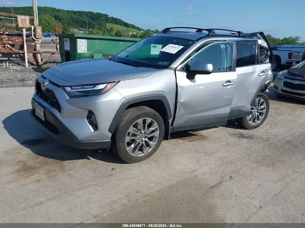2T3A1RFV2RC461798 2024 TOYOTA RAV 4 - Image 2