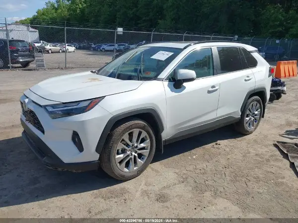 2T3A1RFV2SW536438 2025 TOYOTA RAV 4 - Image 2