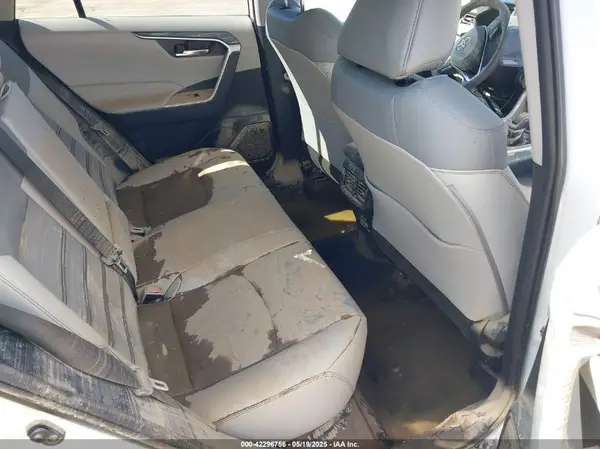 2T3A1RFV2SW536438 2025 TOYOTA RAV 4 - Image 8