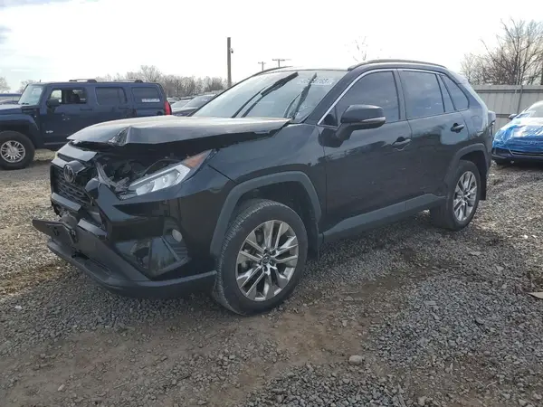 2T3A1RFV3KW021786 2019 TOYOTA RAV 4 - Image 1