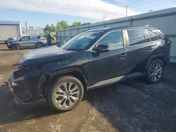 2T3A1RFV3MC153192 2021 TOYOTA RAV 4 - Image 1