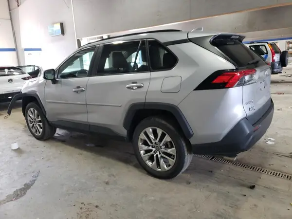 2T3A1RFV3MW148007 2021 TOYOTA RAV 4 - Image 2
