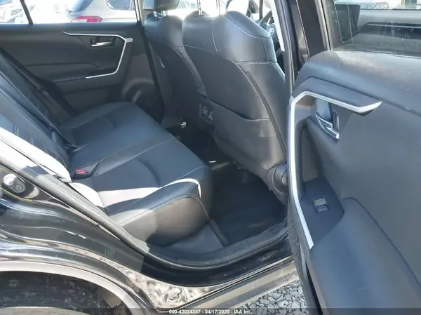 2T3A1RFV3NC306770 2022 TOYOTA RAV 4 - Image 8