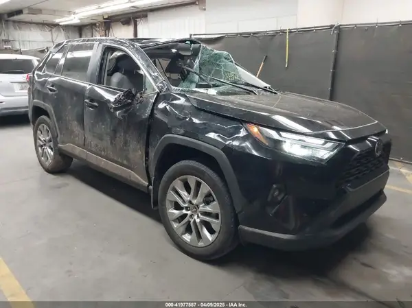 2T3A1RFV3RC405031 2024 TOYOTA RAV 4 - Image 1