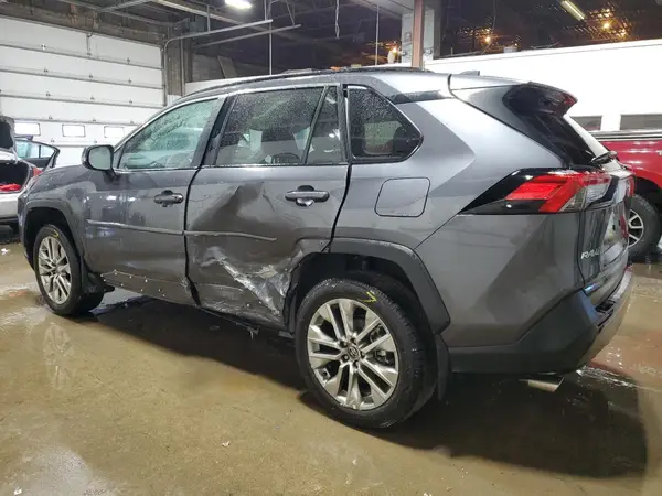 2T3A1RFV3RC475063 2024 TOYOTA RAV 4 - Image 2