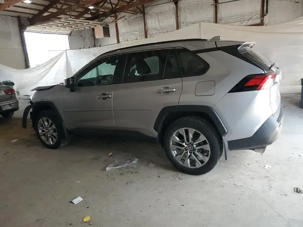 2T3A1RFV4KW064985 2019 TOYOTA RAV 4 - Image 2