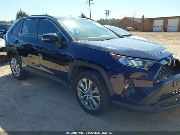 2T3A1RFV4KW078806 2019 TOYOTA RAV 4 - Image 1