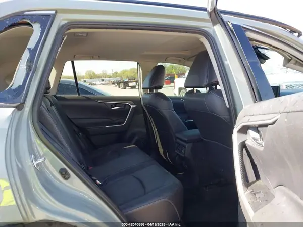 2T3A1RFV4LC113640 2020 TOYOTA RAV 4 - Image 8