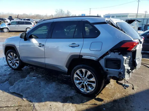 2T3A1RFV4LW133675 2020 TOYOTA RAV 4 - Image 2