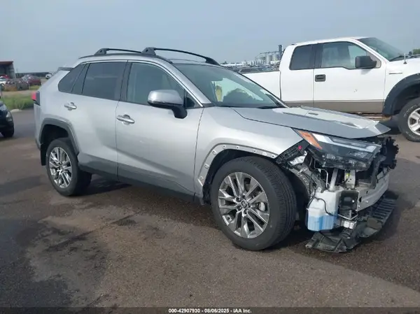 2T3A1RFV4NW296555 2022 TOYOTA RAV 4 - Image 1
