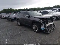 2T3A1RFV4RC405524 2024 TOYOTA RAV 4