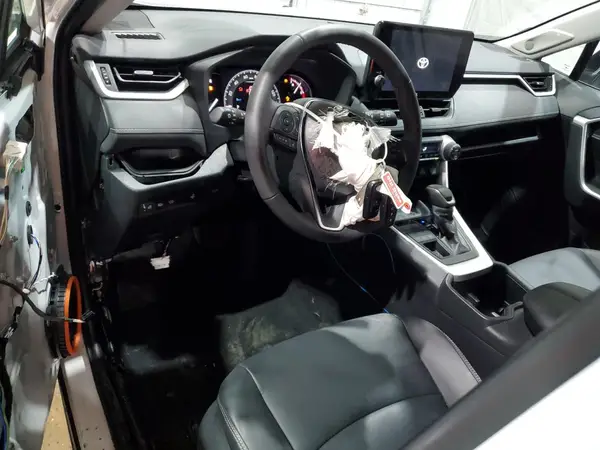 2T3A1RFV4RW459565 2024 TOYOTA RAV 4 - Image 8