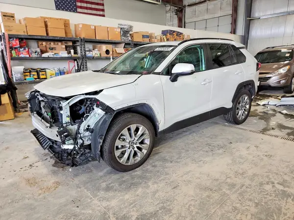 2T3A1RFV4RW480903 2024 TOYOTA RAV 4 - Image 1