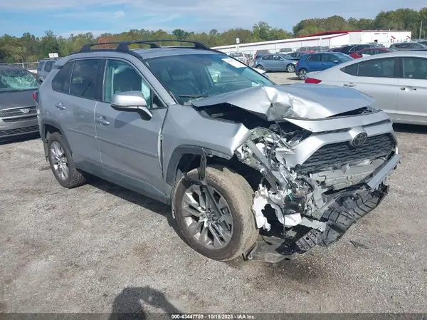 2T3A1RFV5LW136939 2020 TOYOTA RAV 4 - Image 1