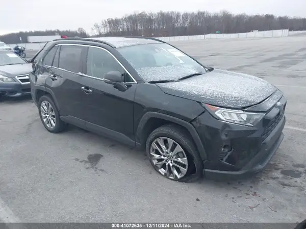 2T3A1RFV5MC208886 2021 TOYOTA RAV 4 - Image 1