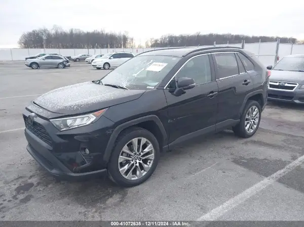 2T3A1RFV5MC208886 2021 TOYOTA RAV 4 - Image 2