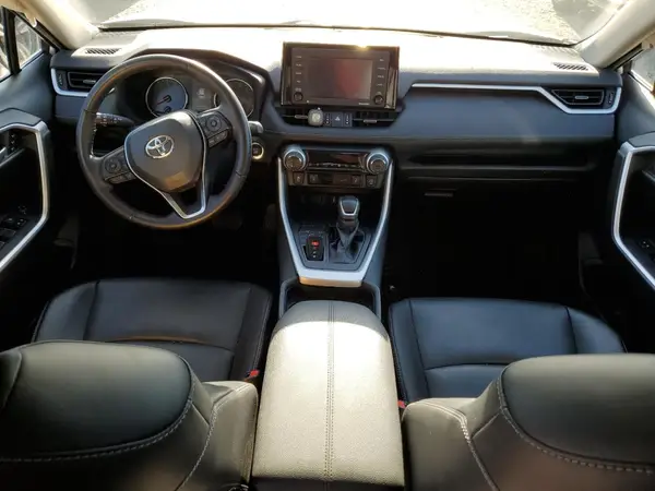 2T3A1RFV5MC213621 2021 TOYOTA RAV 4 - Image 8