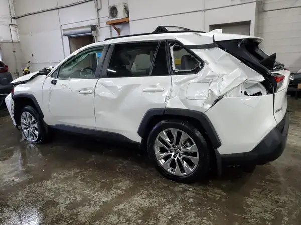 2T3A1RFV5MW247623 2021 TOYOTA RAV 4 - Image 2