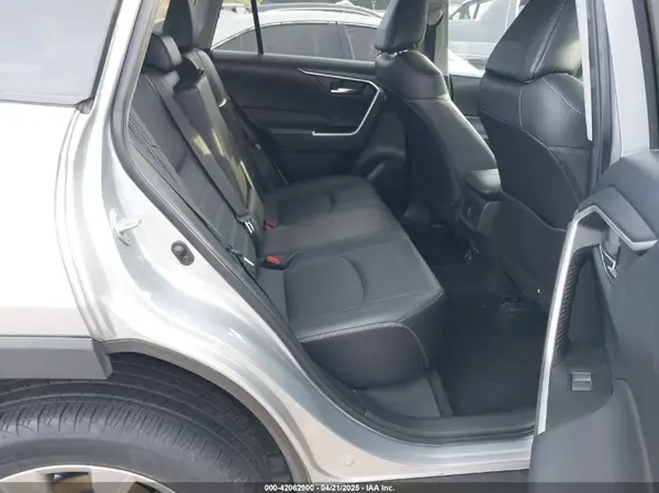 2T3A1RFV5NW327439 2022 TOYOTA RAV 4 - Image 8